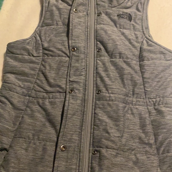 North Face vest - Picture 3 of 6